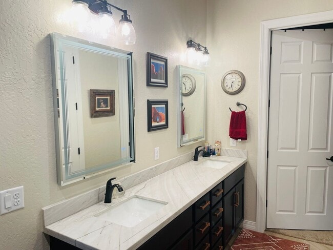 Building Photo - 3835 Portofino Wy