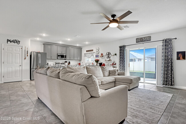 Building Photo - 2175 Kylar Dr NW