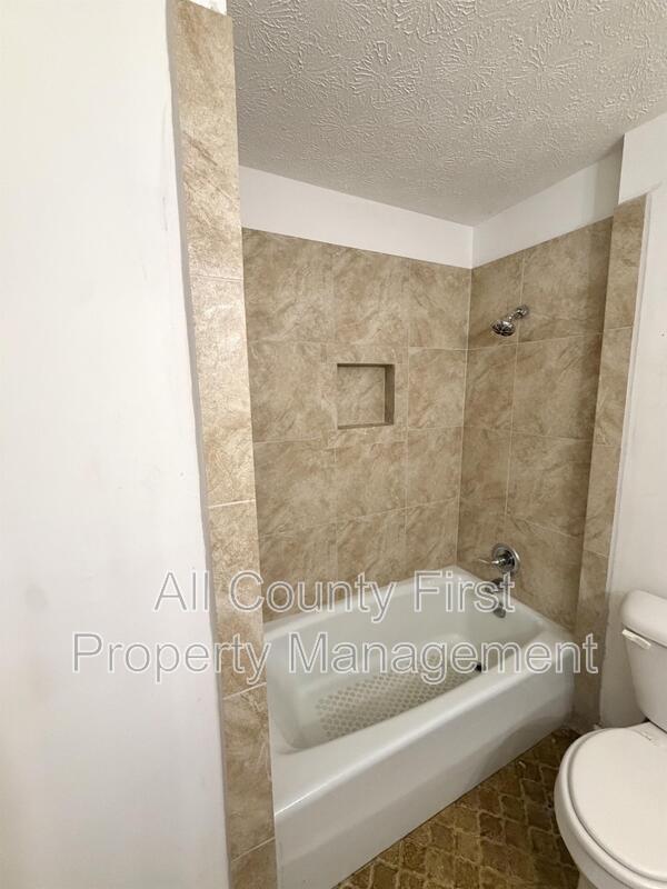 Building Photo - 170 Port Antonio Ct SW