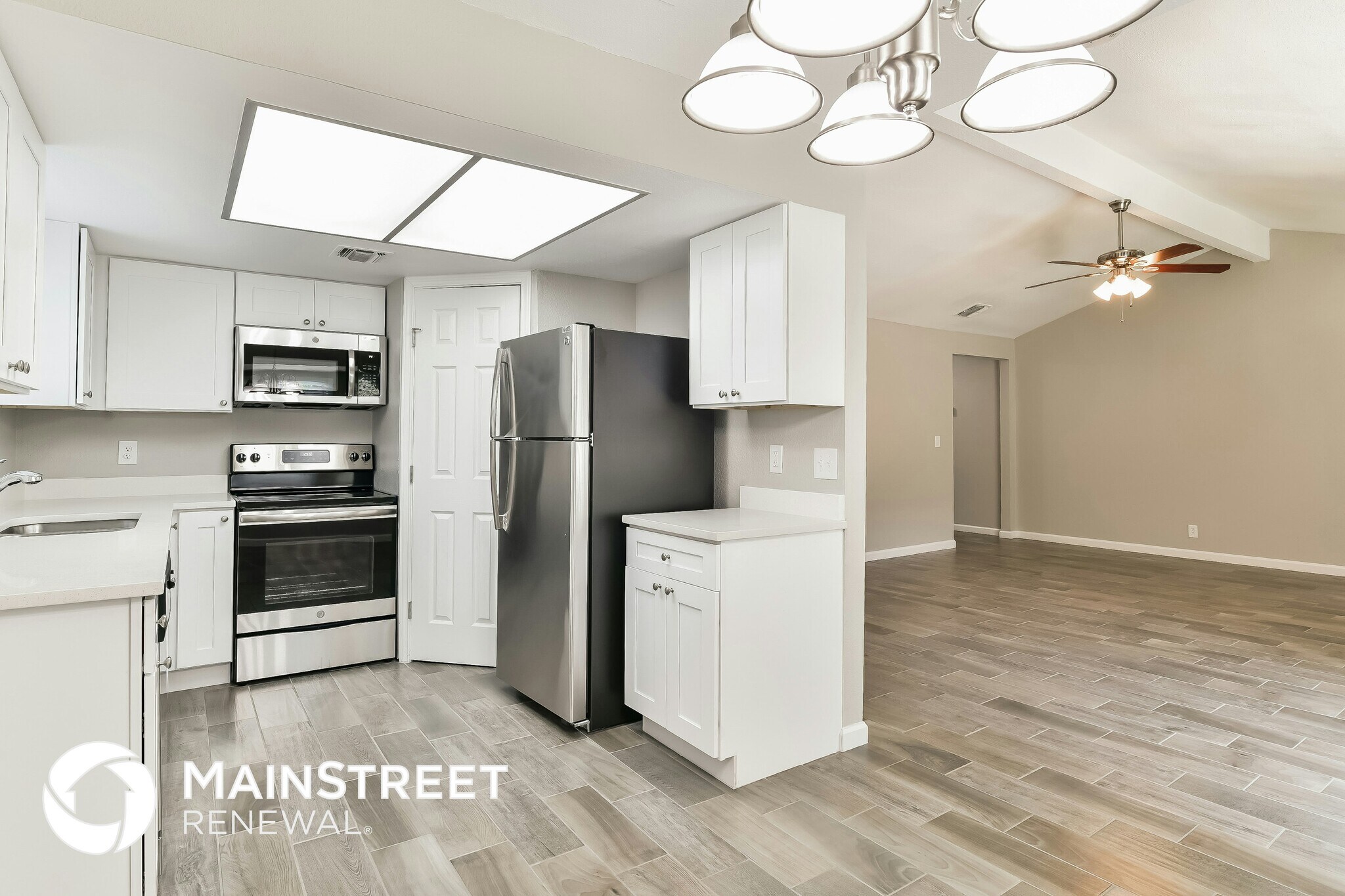 Building Photo - 9550 New World Dr