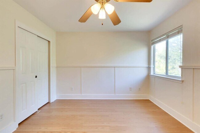 Building Photo - 3735 Castle Rock Dr