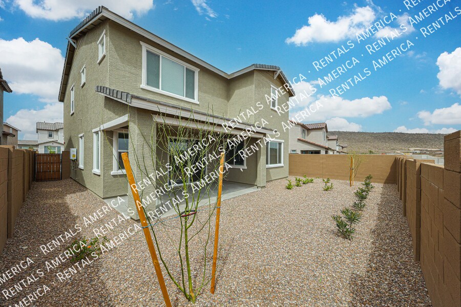 Building Photo - 11985 Calle de Pompas W