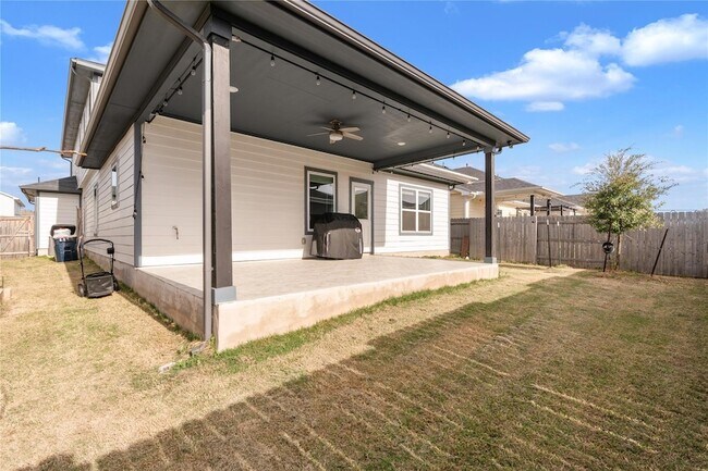 Building Photo - 108 Greenthread Dr