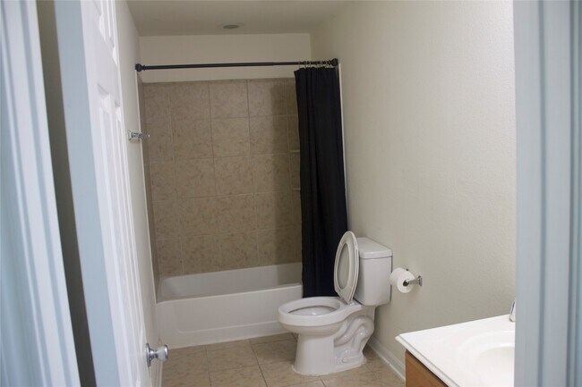 Building Photo - 26350 Riley Glen Dr