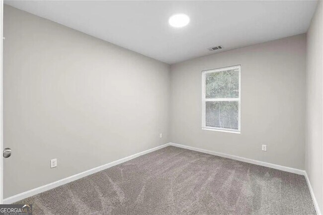 Building Photo - 20 Breanna Way