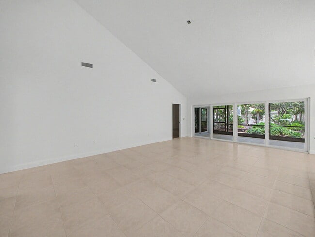 Building Photo - 303 Leeward Dr