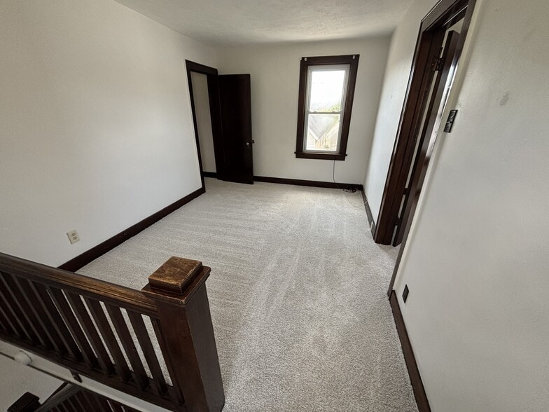 Building Photo - 912 Highland Ave