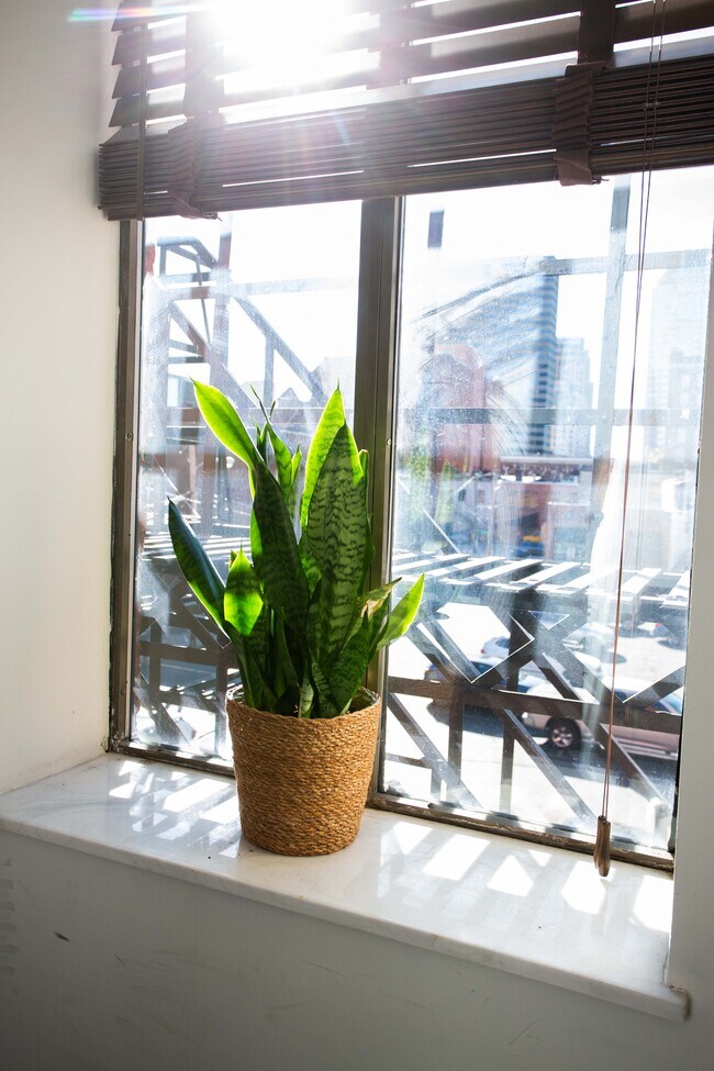 Building Photo - 65 S 5th St