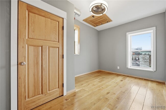 Building Photo - 110 Genesee St