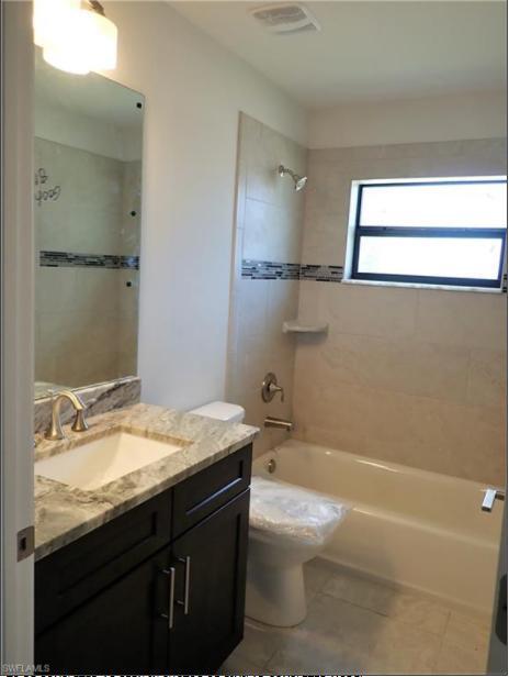 Building Photo - 815 SW 11th Ct