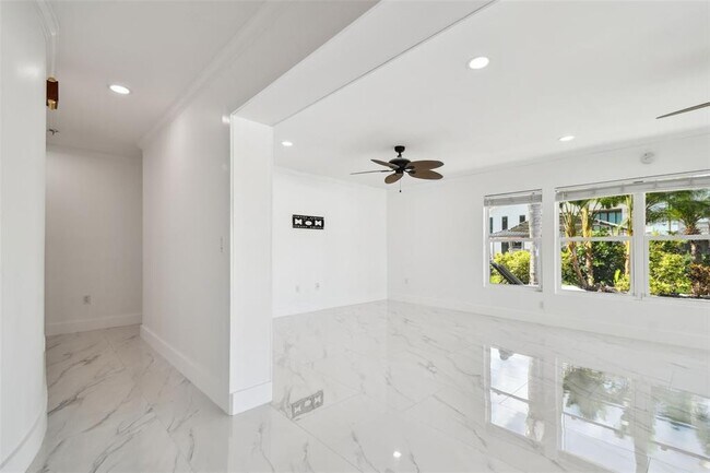 Building Photo - 8708 Thornwood Ln