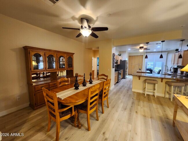 Building Photo - 12864 W Hedge Hog Pl