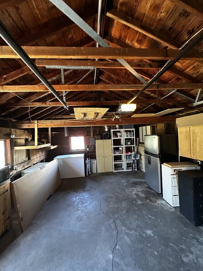 Building Photo - 1740 Marine Dr