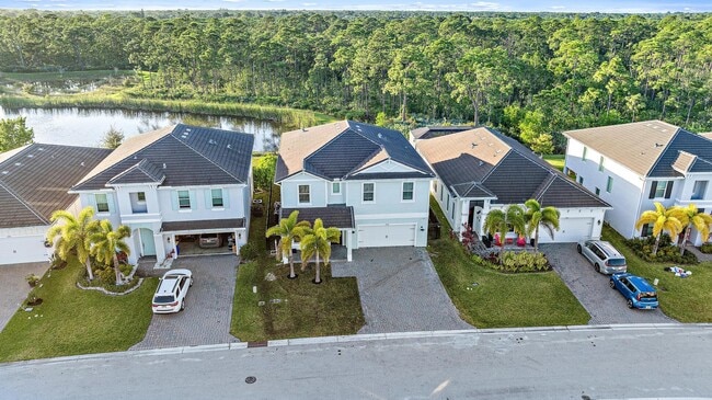 Building Photo - 4770 SW Ardsley Dr