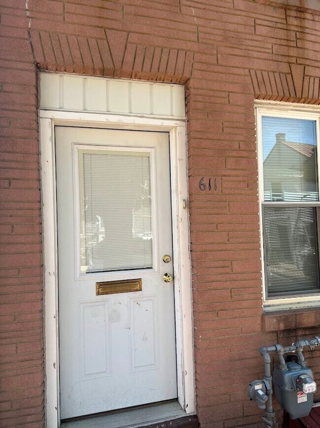 Primary Photo - 3 Bedroom 2 Bathroom House