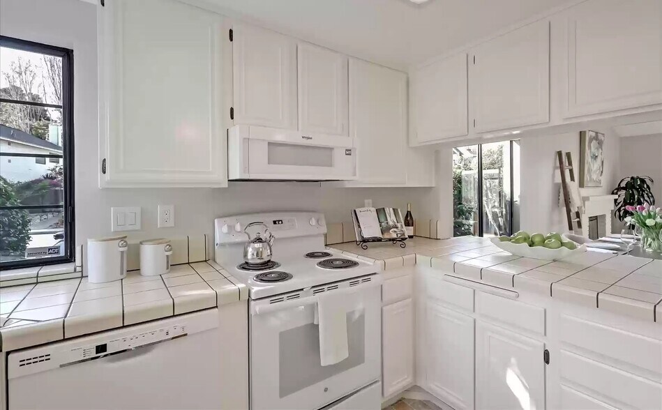 Building Photo - 3576 McSherry Way