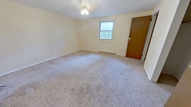 Building Photo - 139 Oak Manor Dr