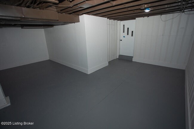 Building Photo - 730 S 38th St