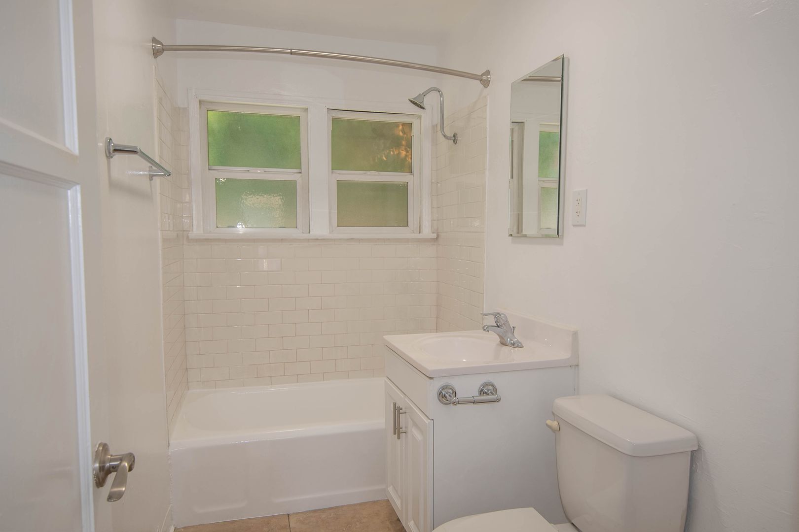 Building Photo - 14229 Victory Blvd