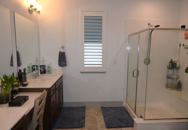 Building Photo - 10060 Carinata Dr