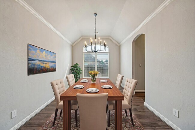 Building Photo - 15115 Flintridge Lake Ln