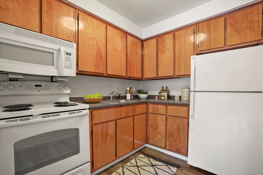 1_Kitchen_final_nqprir - Stony Brook Commons