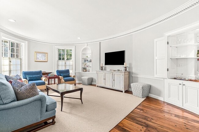 Building Photo - 2 Phillips Pond Rd