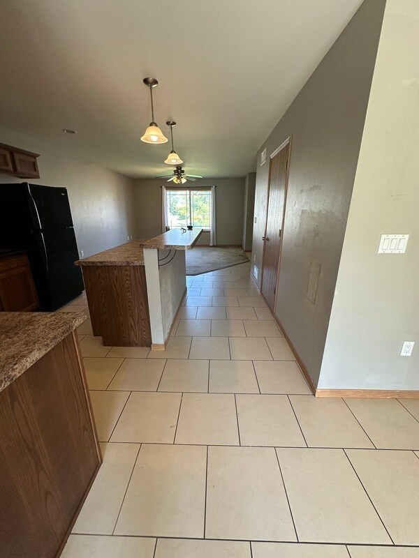 Building Photo - 5818 Wheatland Dr SW