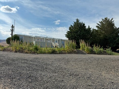 Building Photo - 801 Box Canyon Rd