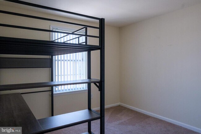 Building Photo - 37 Joyceton Way