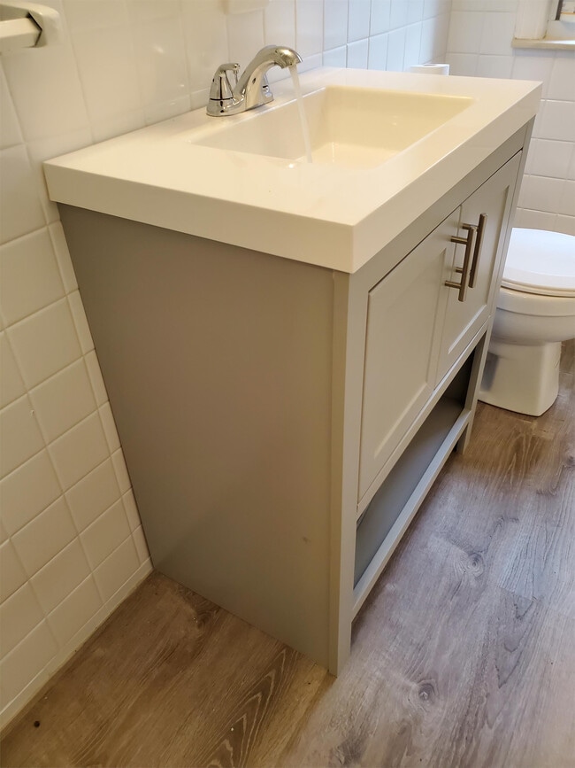 Building Photo - 8224 Riverdale St