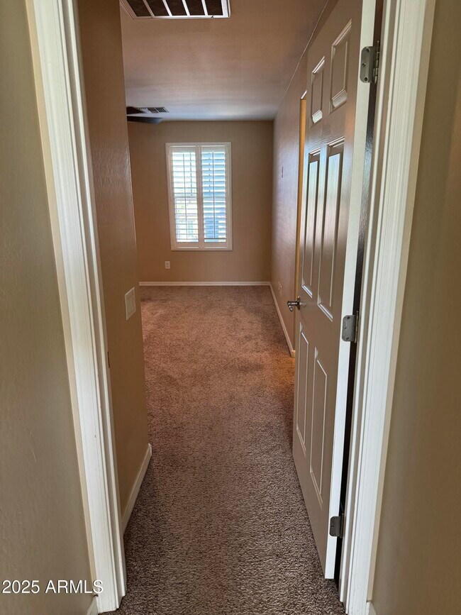 Building Photo - 11009 E Sutter Ave