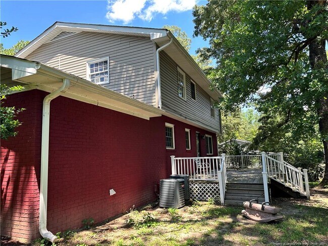 Building Photo - 117 McFadyen Dr