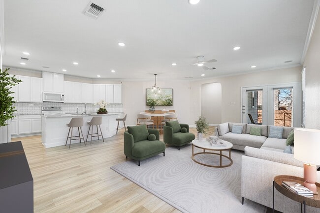 Building Photo - 2073 Turkey Creek