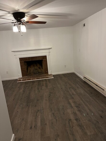 Building Photo - 426 Wynridge Dr