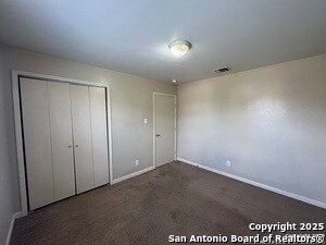 Building Photo - 5202 Fountain Lake Dr