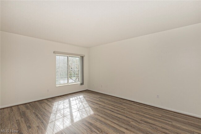 Building Photo - 26101 Village Ln