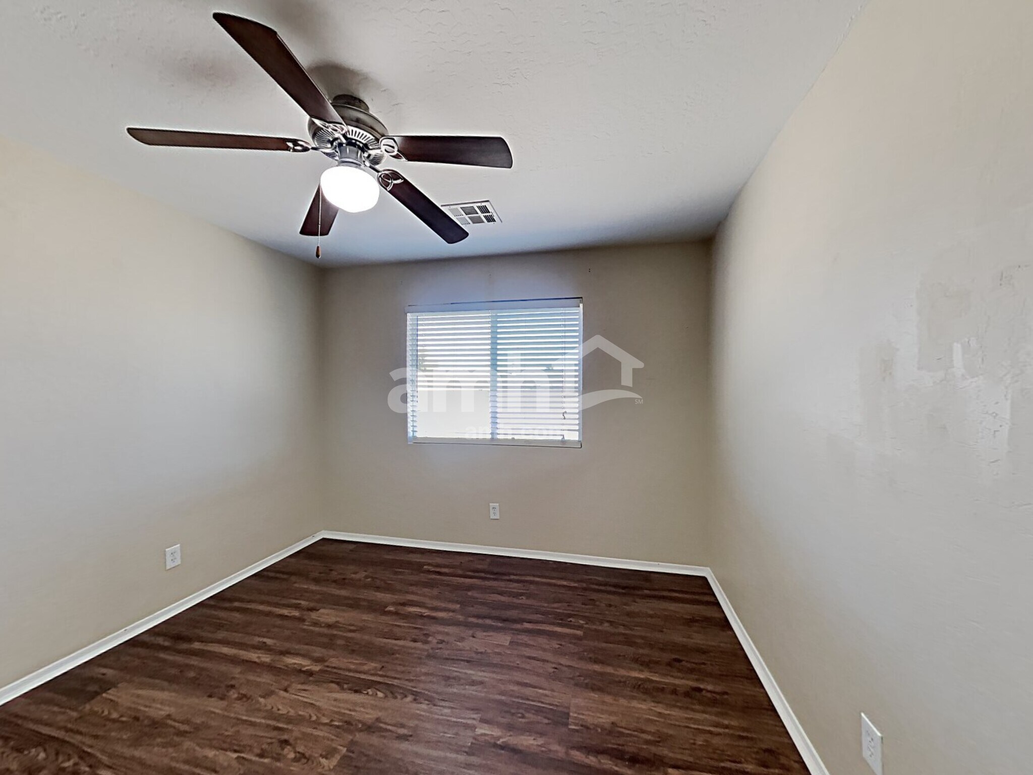 Building Photo - 14954 W Charter Oak Rd