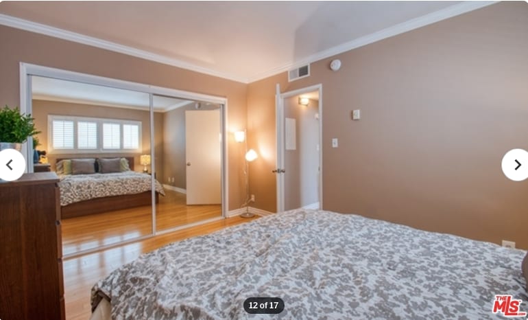 Building Photo - 11639 Chenault St