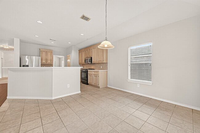 Building Photo - 26414 Suffield Glen Ln