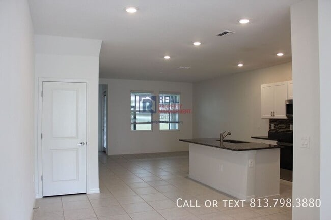 Building Photo - 10821 Fowlers Blf Ct