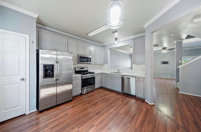 Building Photo - 29705 Parliament Hills Dr