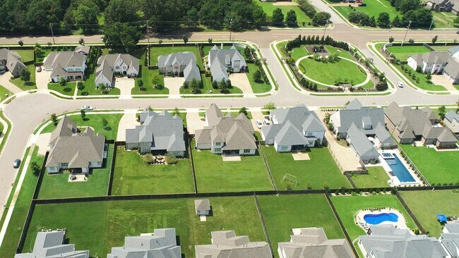 Building Photo - 4762 Magnolia Pk Cir W