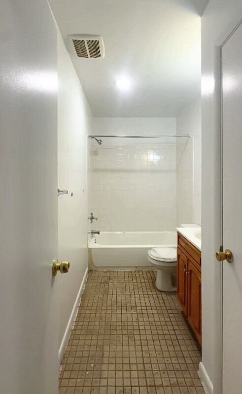 Building Photo - 942 N 42nd St