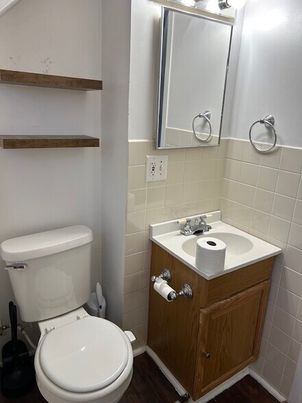 Building Photo - 5029 W Eddy St