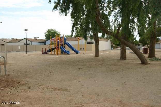 Building Photo - 16202 S Pine St