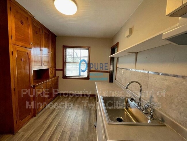 Building Photo - 4729 Chicago Ave