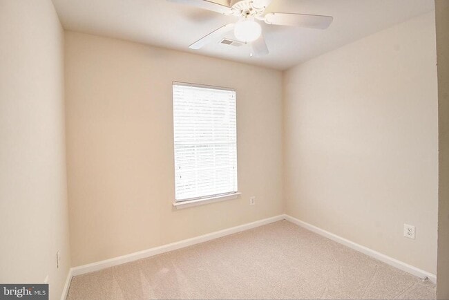 Building Photo - 7127 Ladd Cir