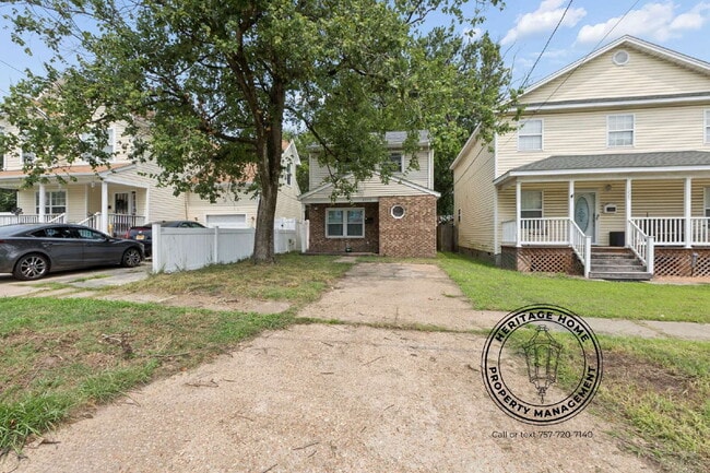 Building Photo - 1225 Hampton Ave