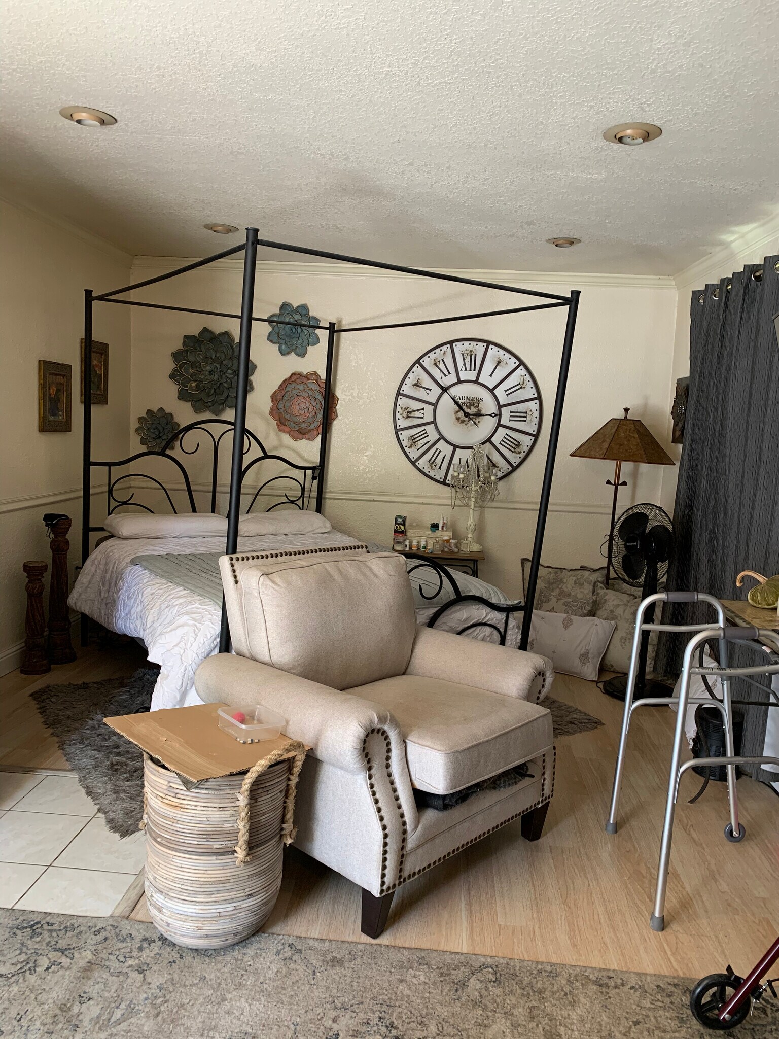 Building Photo - 3900 Seven Hills Rd